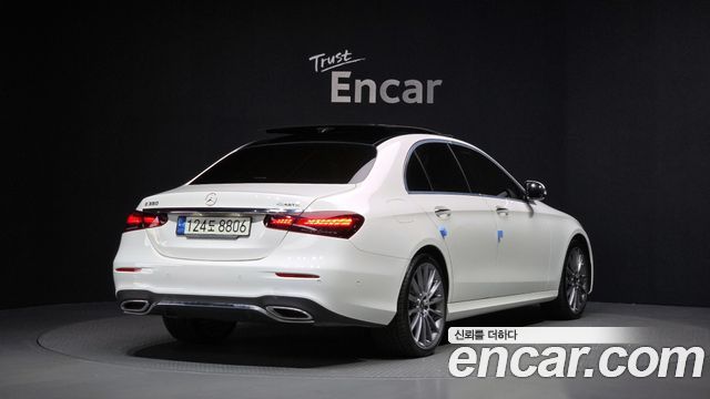 Mercedes-Benz E-Class E350 4MATIC AMG Line