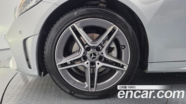 Mercedes-Benz C-Class C200 AMG Line