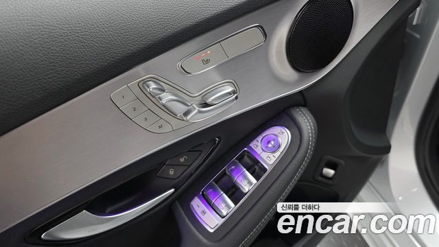 Mercedes-Benz C-Class C200 AMG Line