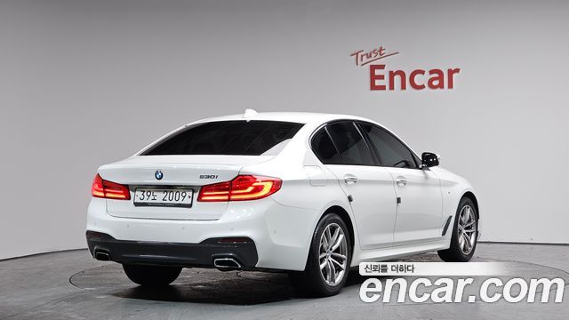 BMW 5-Series 530i M Sport Package