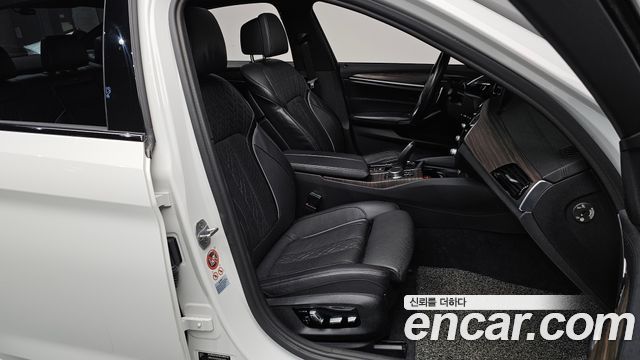BMW 5-Series 530i M Sport Package