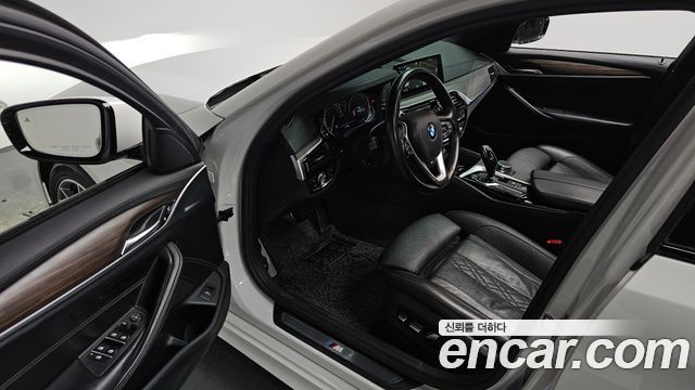 BMW 5-Series 530i M Sport Package