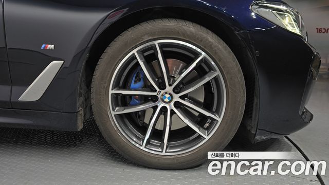 BMW 5-Series 520i M Sport
