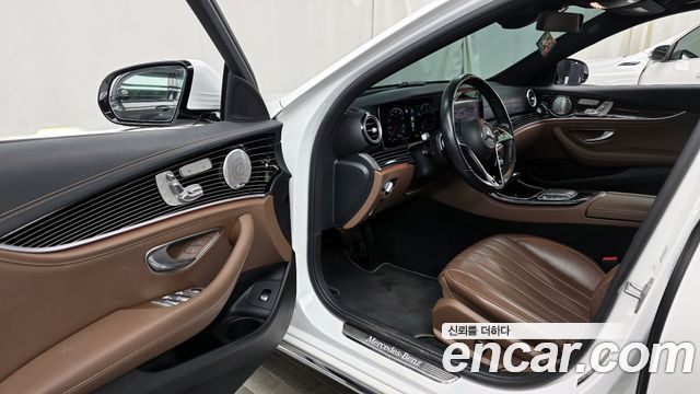 Mercedes-Benz E-Class E450 4MATIC Exclusive