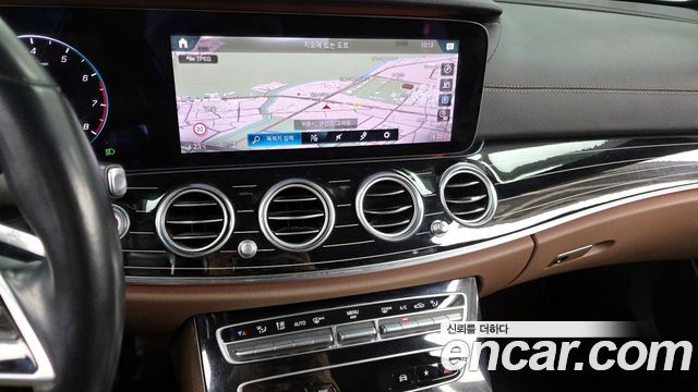 Mercedes-Benz E-Class E450 4MATIC Exclusive