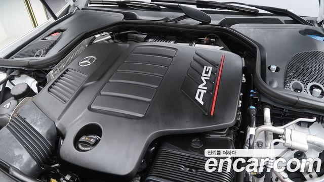 Mercedes-Benz AMG GT 4Door 43 4MATIC+ Great White