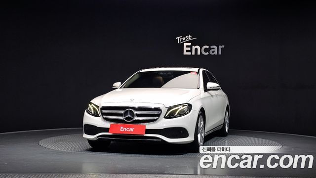 Mercedes-Benz E-Class E200 Avantgarde
