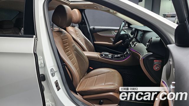 Mercedes-Benz E-Class E200 Avantgarde