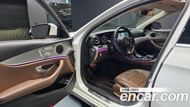 Mercedes-Benz E-Class E200 Avantgarde