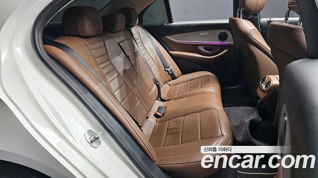 Mercedes-Benz E-Class E200 Avantgarde