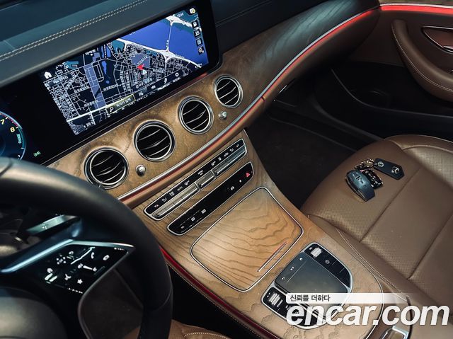 Mercedes-Benz E-Class E300e 4MATIC Exclusive