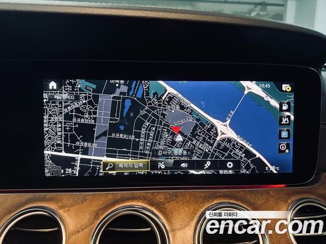Mercedes-Benz E-Class E300e 4MATIC Exclusive
