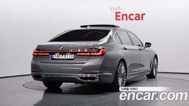 BMW 7-Series 740Li xDrive Design Pure Excellence