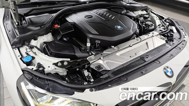 BMW 2-Series M240i xDrive Online Exclusive Coupe