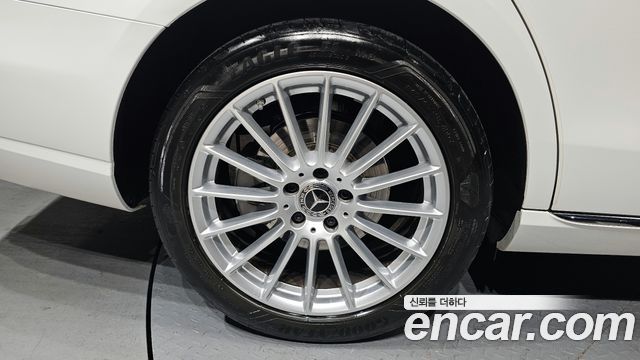 Mercedes-Benz E-Class E250 Exclusive