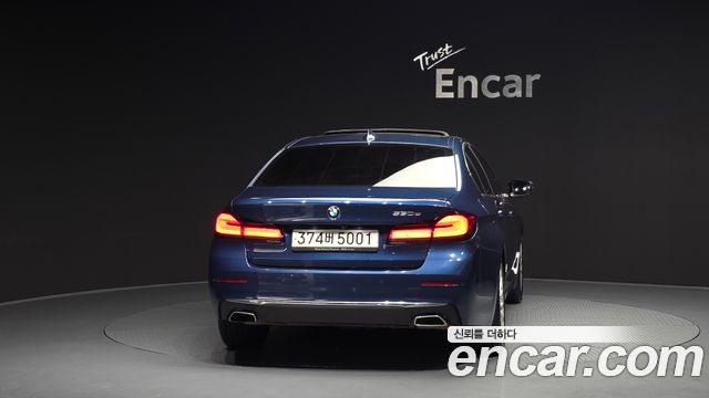BMW 5-Series 530e Luxury