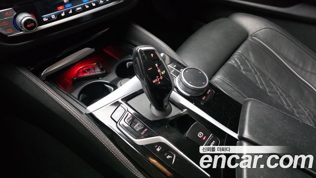 BMW 5-Series 530e Luxury