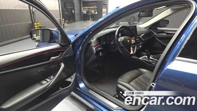 BMW 5-Series 530e Luxury