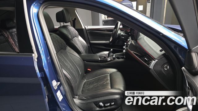 BMW 5-Series 530e Luxury
