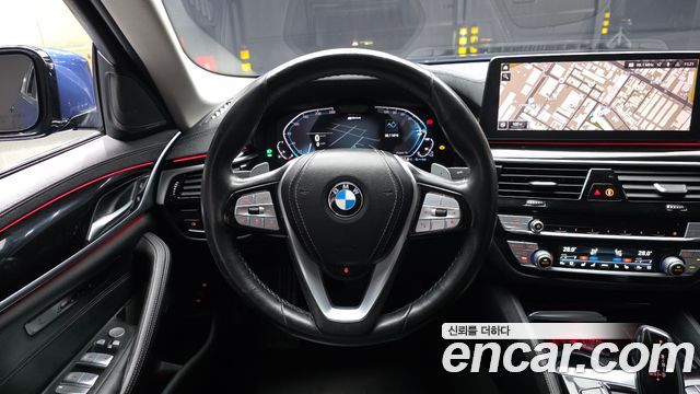 BMW 5-Series 530e Luxury