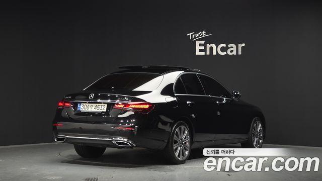 Mercedes-Benz E-Class E450 4MATIC Exclusive