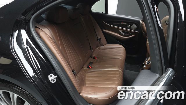 Mercedes-Benz E-Class E450 4MATIC Exclusive