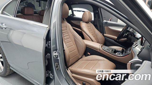 Mercedes-Benz E-Class E350 4MATIC Avantgarde