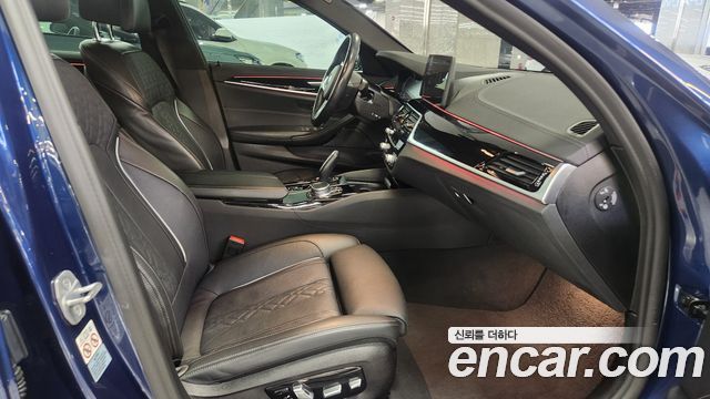 BMW 5-Series 523d M Sport