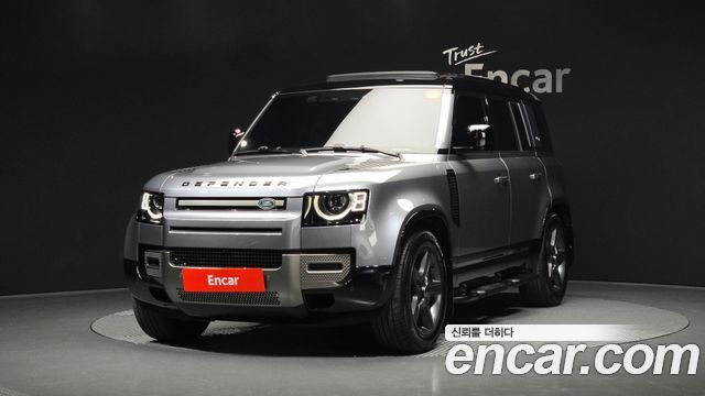 Land Rover Defender 110 P300 X-Dynamic SE