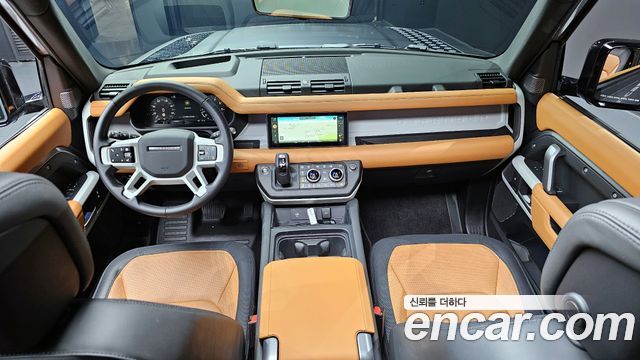 Land Rover Defender 110 P300 X-Dynamic SE