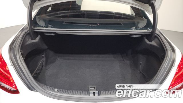 Mercedes-Benz C-Class C200 4MATIC Exclusive