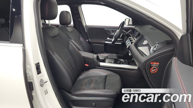 Mercedes-Benz GLA-Class GLA250 4MATIC