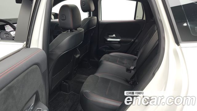 Mercedes-Benz GLA-Class GLA250 4MATIC