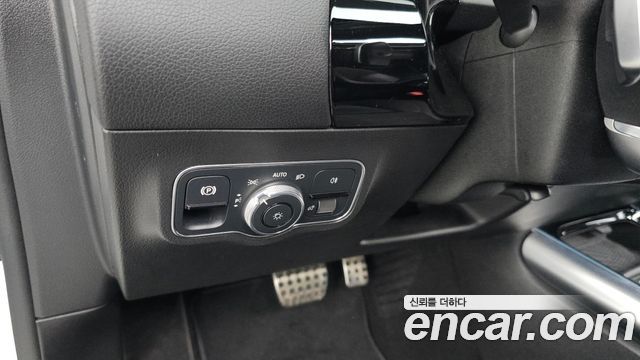Mercedes-Benz GLA-Class GLA250 4MATIC