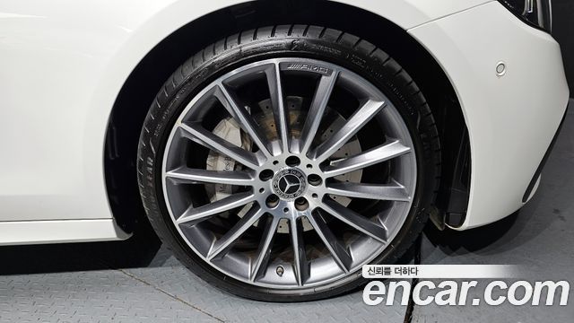Mercedes-Benz E-Class E350 4MATIC AMG Line