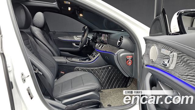 Mercedes-Benz E-Class E350 4MATIC AMG Line