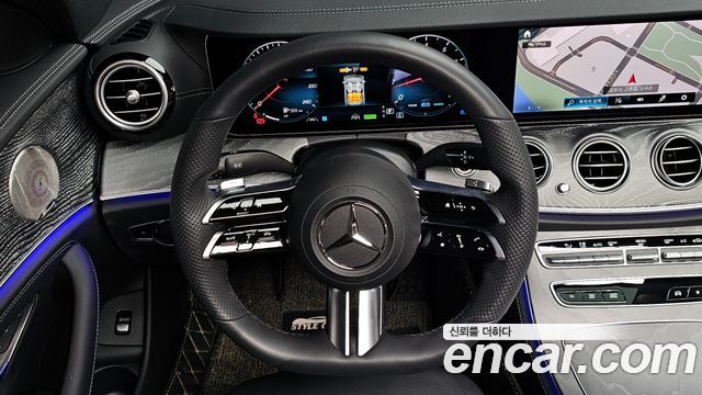 Mercedes-Benz E-Class E350 4MATIC AMG Line