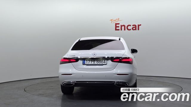 Mercedes-Benz E-Class E250 Avantgarde
