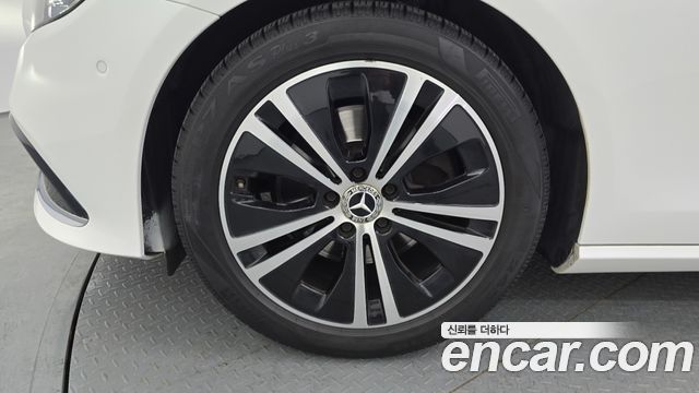 Mercedes-Benz E-Class E250 Avantgarde