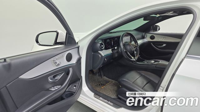 Mercedes-Benz E-Class E250 Avantgarde