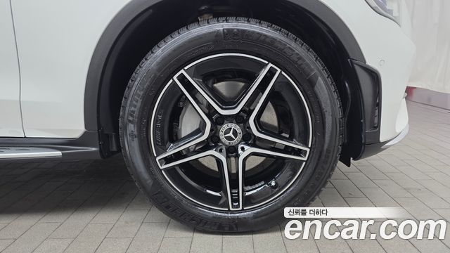 Mercedes-Benz GLC-Class GLC300 4MATIC