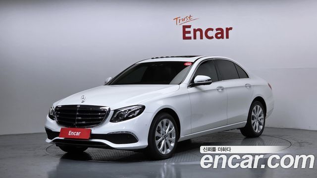 Mercedes-Benz E-Class E300 4MATIC Exclusive
