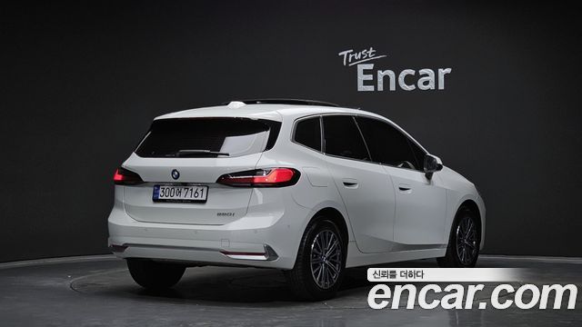 BMW 2-Series 220i Luxury