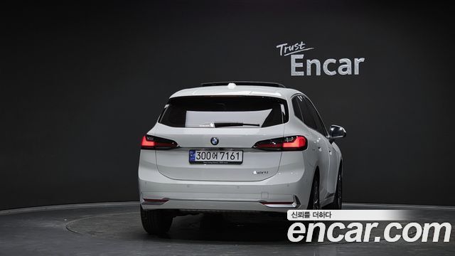 BMW 2-Series 220i Luxury