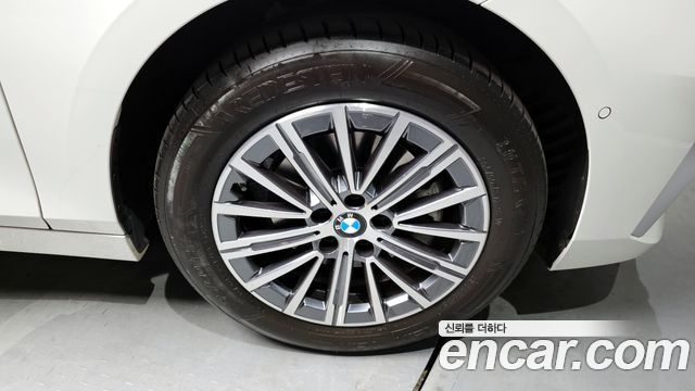 BMW 2-Series 220i Luxury