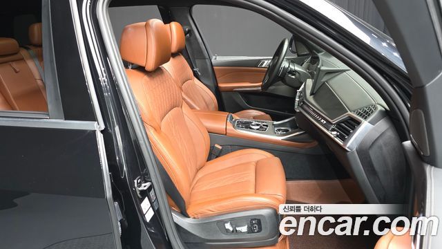 BMW X7 xDrive 40i Design Pure Excellence 7-Seater