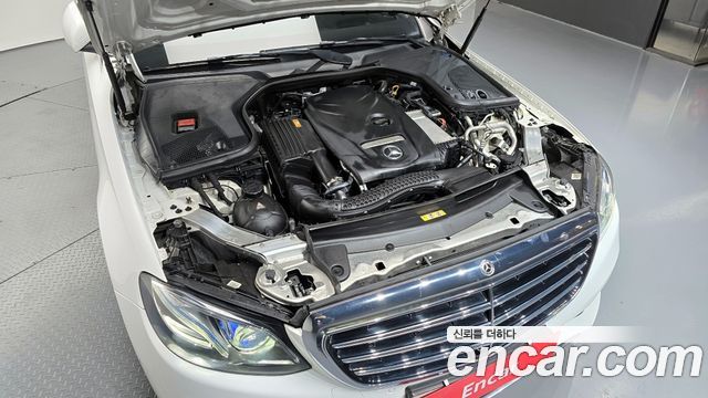 Mercedes-Benz E-Class E300 Exclusive