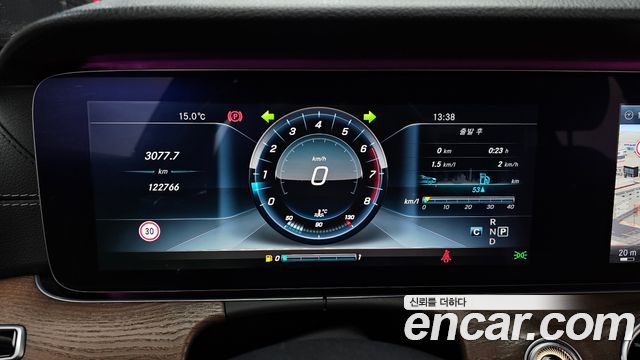 Mercedes-Benz E-Class E300 Exclusive