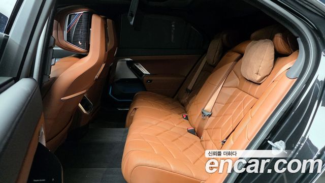 BMW 7-Series 740i xDrive M Sport