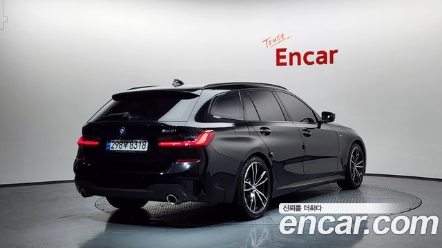 BMW 3-Series 320i Touring M Sports